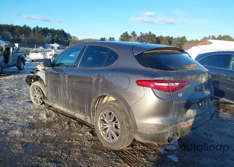 2023 Alfa Romeo Stelvio Sprint Awd from USA, damaged, VIN ZASPAKAN8P7D63916